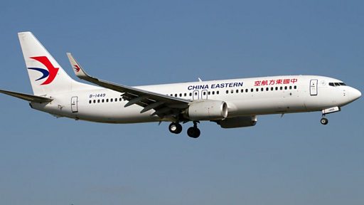 Người thân nạn nhân vụ tai nạn rơi máy bay ở Trung Quốc: Mất 6 người bạn cùng một lúc, cuộc gọi cuối của người vợ tiếp viên đầy thương xót - Ảnh 1.