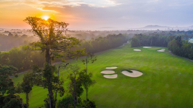 Vì sao đầu tư rất nhiều sân golf đẹp nhưng tỷ phú Phạm Nhật Vượng lại thấy golf là bộ môn khó nhằn? - Ảnh 2.