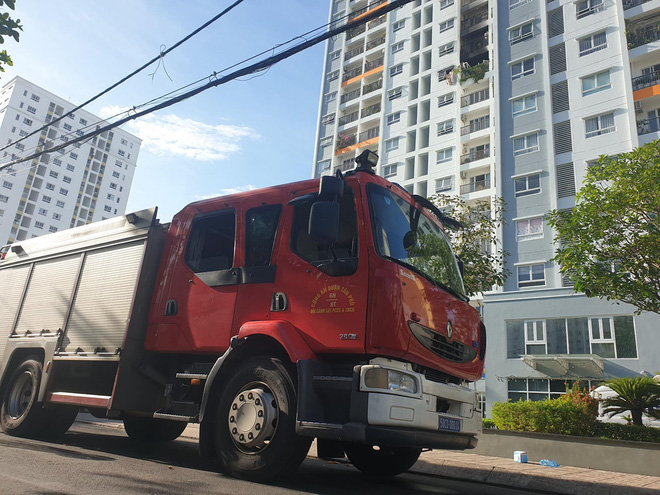 TP.HCM: Cháy tại chung cư Carillon 5, 2 người tử vong khi đang ngủ - Ảnh 3. TP.HCM: Cháy tại chung cư Carillon 5, 2 người tử vong khi đang ngủ - Ảnh 3.
