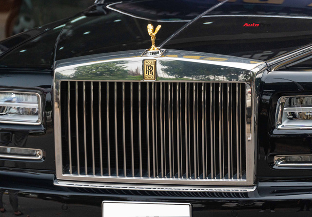 Sau 7 năm, Rolls-Royce Phantom vẫn là cả một gia tài với định giá 32 tỷ đồng  - Ảnh 4.
