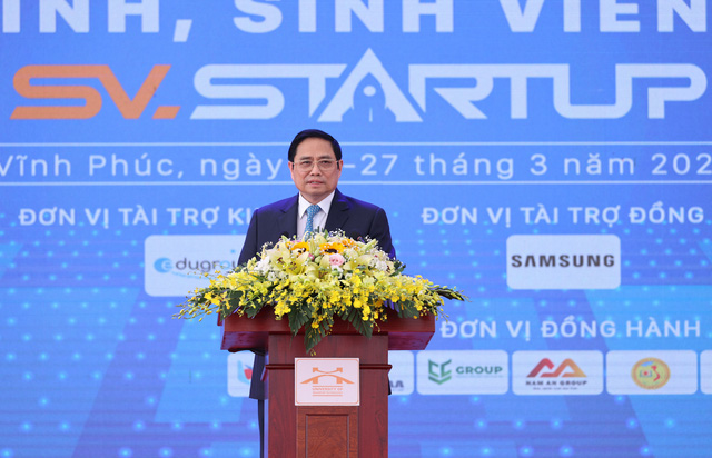 Thủ tướng Phạm Minh Chính đến ĐH Công nghệ Giao thông vận tải cơ sở Vĩnh Phúc: Các bạn là động lực đưa nước ta sánh vai cùng các cường quốc - Ảnh 2.