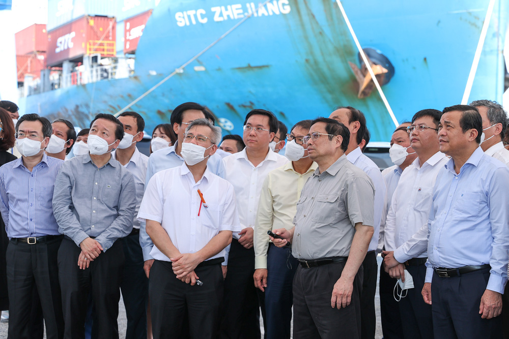  Thủ tướng trực tiếp khảo sát cảng biển, sân bay mang tầm ý nghĩa trọng điểm ở Quảng Nam - Ảnh 1.