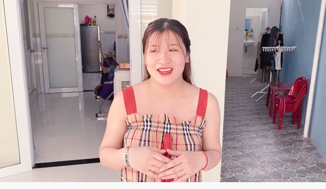 Lộc Fuho từ chàng phụ hồ đến YouTuber xây được nhà, mua được xe: Cách quản lý chi tiêu khiến mọi ông chồng phải sợ! - Ảnh 4. Lộc Fuho từ chàng phụ hồ đến YouTuber xây được nhà, mua được xe: Cách quản lý chi tiêu khiến mọi ông chồng phải sợ! - Ảnh 4.