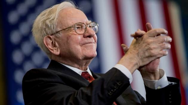 Warren Buffett khuyên sinh viên: Hãy theo đuổi công việc mà bạn muốn làm ngay cả khi không cần tiền bạc - Ảnh 1.