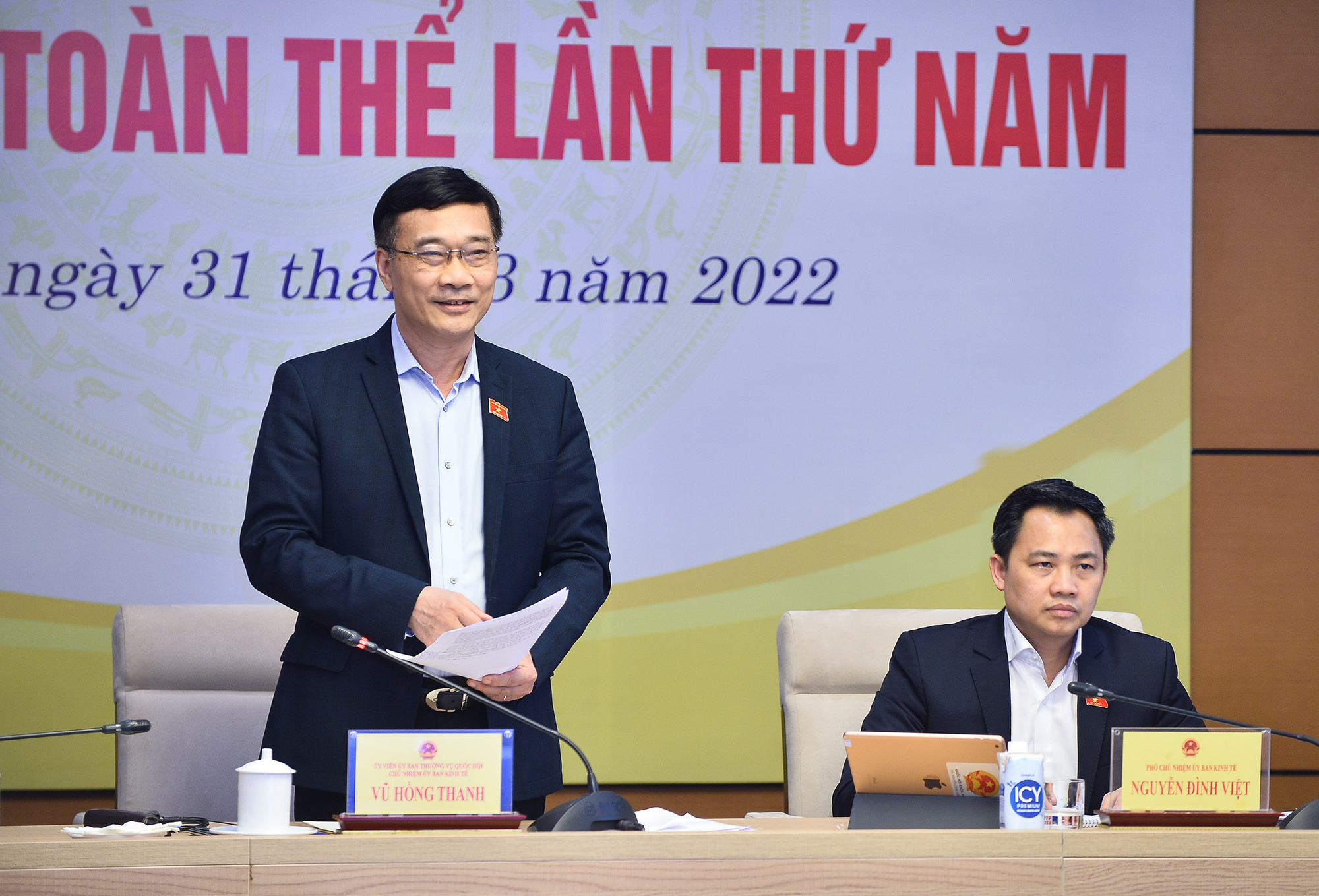 Uỷ ban Kinh tế thẩm tra Báo cáo tổng kết, dự thảo Nghị quyết về việc kéo dài thời gian áp dụng toàn bộ quy định của Nghị quyết 42 - Ảnh 3. Uỷ ban Kinh tế thẩm tra Báo cáo tổng kết, dự thảo Nghị quyết về việc kéo dài thời gian áp dụng toàn bộ quy định của Nghị quyết 42 - Ảnh 3.