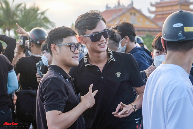 Phan Công Khanh xuất hiện tại show diễn siêu xe đắt đỏ nhất Việt Nam cùng Lamborghini Aventador SVJ giá sau thuế không dưới 50 tỷ đồng - Ảnh 2.