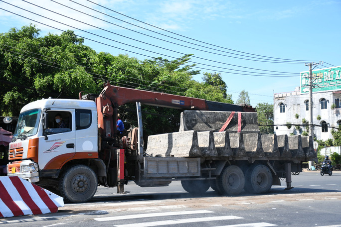  Đã dỡ dải phân cách phía Đông gần trạm BOT Trảng Bom gây bức xúc  - Ảnh 2.