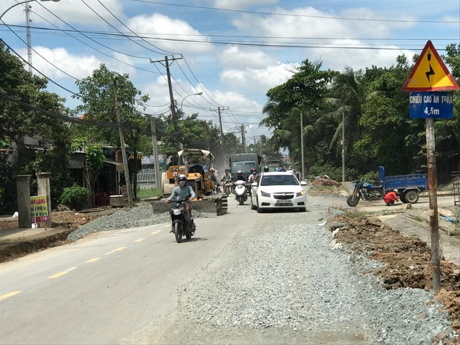  Ba huyện ở TPHCM lên thẳng thành phố: Không dễ  - Ảnh 2.