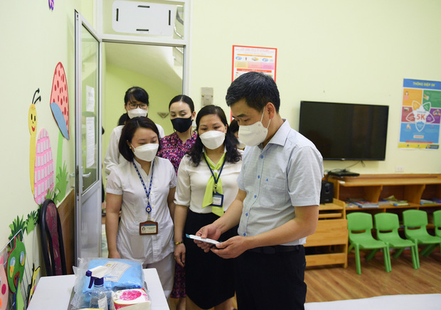  Ảnh: Các trường mầm non ở Hà Nội chuẩn bị cho trẻ em đi học trở lại vào TUẦN NÀY - Ảnh 12.