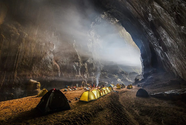Tour thám hiểm hang động lớn nhất thế giới tại Việt Nam: Cháy vé trước cả năm, cần thể lực dồi dào và quan trọng là phải có…. tiền - Ảnh 2.