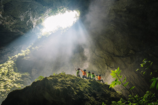 Tour thám hiểm hang động lớn nhất thế giới tại Việt Nam: Cháy vé trước cả năm, cần thể lực dồi dào và quan trọng là phải có…. tiền - Ảnh 7.