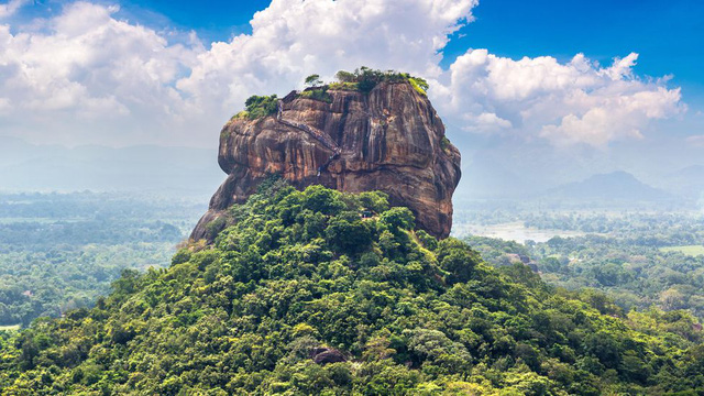 Sri Lanka – hòn đảo ‘thiên đường’ từng lọt danh sách những điểm đến hàng đầu, du lịch từng đóng góp 12% GDP toàn quốc - Ảnh 3.