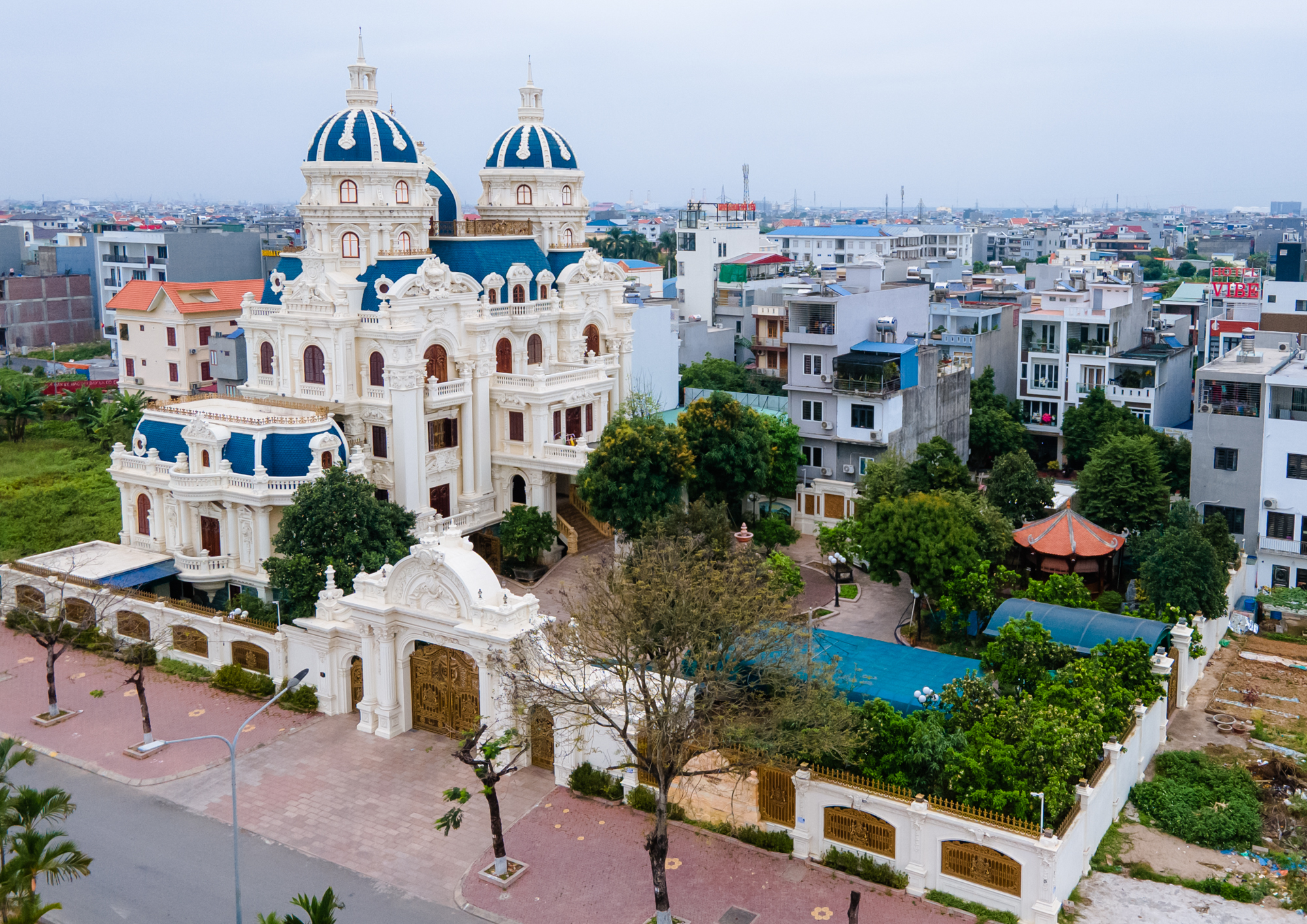  Những lâu đài trăm tỷ, khủng nhất Hải Phòng, trong đó có toà bị kê biên tài sản - Ảnh 1.