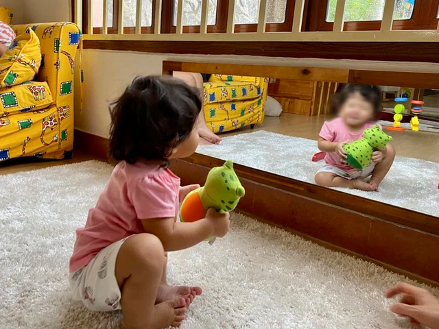 Đi đâu cũng thấy ngôi trường thiếu nhi Montessori, ngân sách học phí không rẻ mạt, xê dịch kể từ 6 cho tới 15 triệu đồng/ tháng: Có gì khác lạ trong công việc dạy dỗ măng non? - Hình ảnh 1.