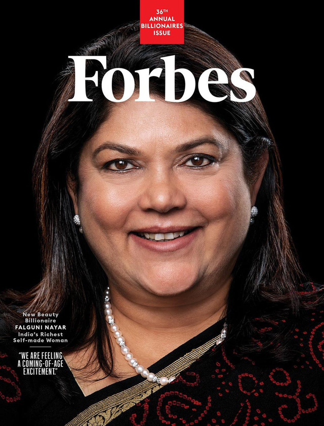 Chân dung nữ tỷ phú tự thân giàu nhất Ấn Độ: Cựu quản lý ngân hàng cấp cao bỏ việc ở tuổi 49 lập ra đế chế thời trang và mỹ phẩm Nykaa - Ảnh 1.