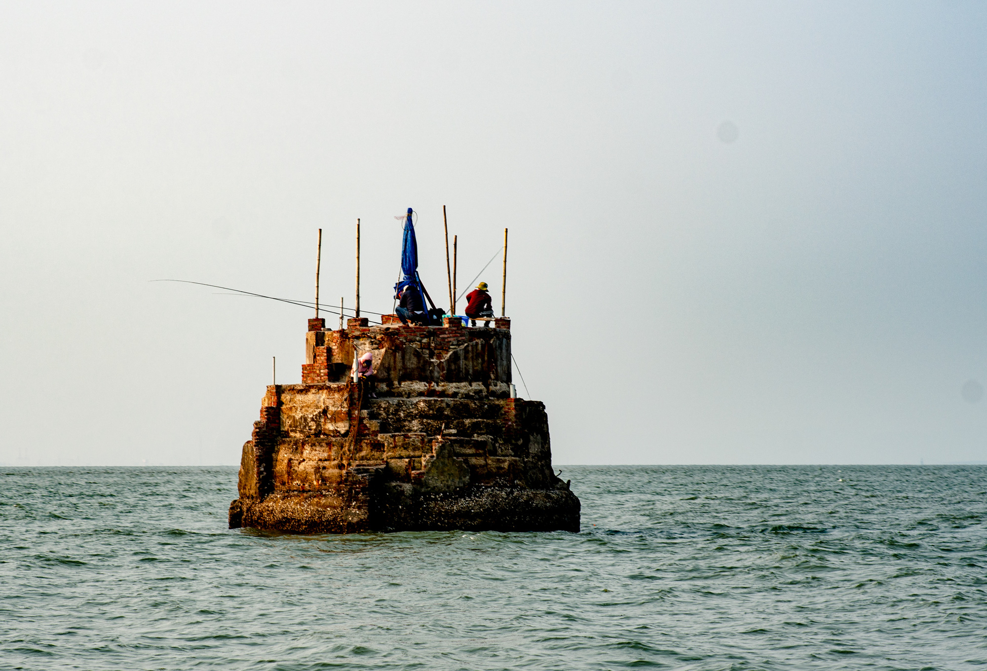 Khám phá đảo bé hạt tiêu có hải đăng cổ nhất Việt Nam, 124 năm vững vàng trước sóng gió - Ảnh 12.