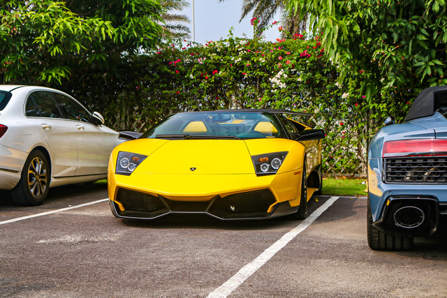 Cận cảnh Lamborghini Murcielago Roadster độc nhất Việt Nam độ cực độc của đại gia phố núi tại VietRally - Ảnh 1.