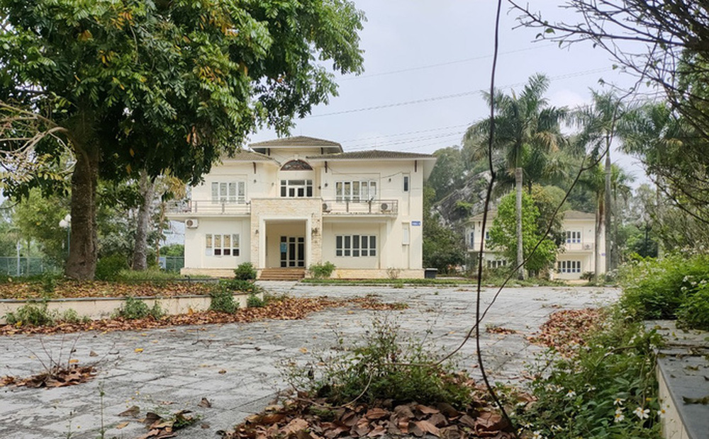 Trung tâm hội nghị 110 tỉ đồng bỏ hoang giữa lòng TP Thanh Hóa - Ảnh 13. Trung tâm hội nghị 110 tỉ đồng bỏ hoang giữa lòng TP Thanh Hóa - Ảnh 13.