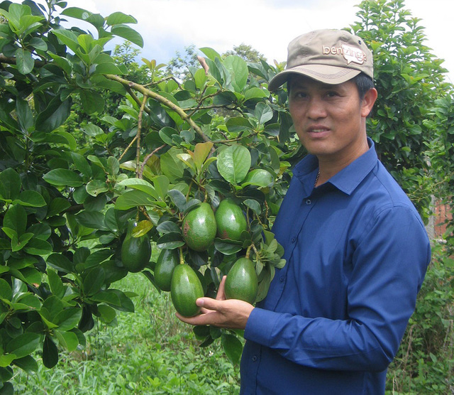  Chuyện đời tỷ phú Mười Bơ ở Dak Lak: Bỏ học từ lớp 6, trốn nhà đi tàu lậu vào Nam với độc 1 cây sáo trúc và thân hình 36kg, nung nấu ước mơ thoát nghèo  - Ảnh 3.