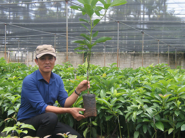  Chuyện đời tỷ phú Mười Bơ ở Dak Lak: Bỏ học từ lớp 6, trốn nhà đi tàu lậu vào Nam với độc 1 cây sáo trúc và thân hình 36kg, nung nấu ước mơ thoát nghèo  - Ảnh 4.