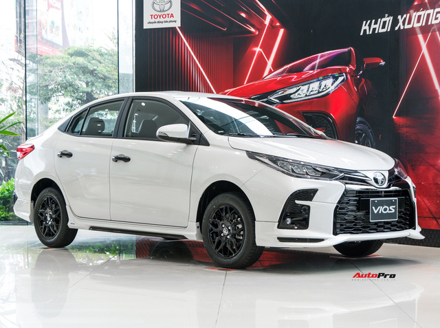  Lộ giá loạt xe Toyota sắp tăng mạnh tại Việt Nam: Raize cao nhất 555 triệu, Innova đạt kỷ lục hơn 1 tỷ đồng  - Ảnh 1.