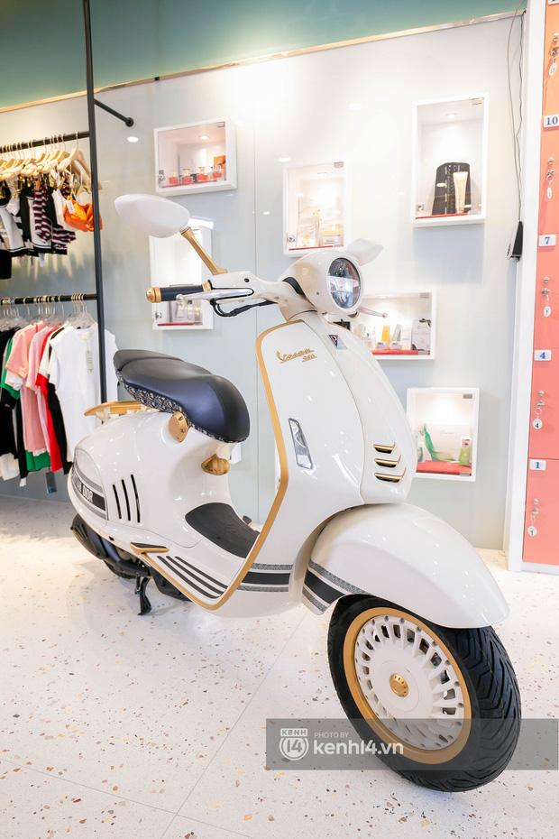  Ngắm cận cảnh xe Vespa 946 Christian Dior: Có gì đặc biệt mà giá lên tới 700 triệu đồng và khiến hội nhà giàu mê mẩn? - Ảnh 21.