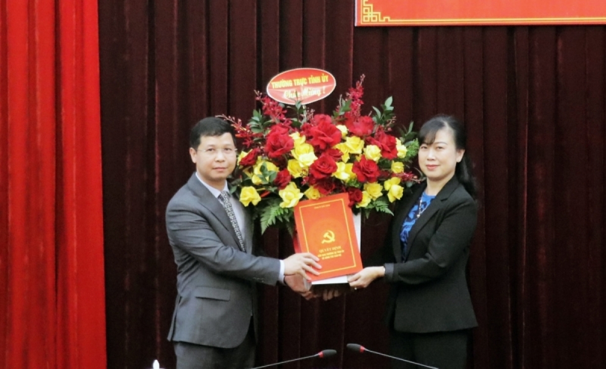 Bắc Ninh bổ nhiệm Trưởng Ban Dân vận và Thủ trưởng cơ quan Ủy ban Kiểm tra Tỉnh ủy - Ảnh 1.