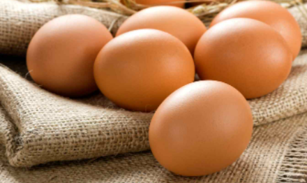 Thị trường thực phẩm ngày 20/4: Giá lợn hơi ít biến động, trứng gà từ 2.8-3,5 nghìn đồng 1 quả, giá gạo ổn định - Ảnh 2.