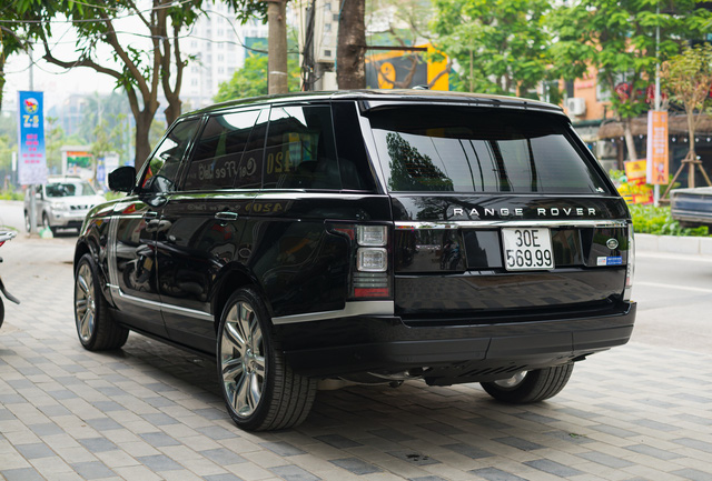 Một trong 100 chiếc Range Rover Autobiography Black Edition hiếm hoi được rao bán lại với giá hơn 6 tỷ đồng - Ảnh 2.