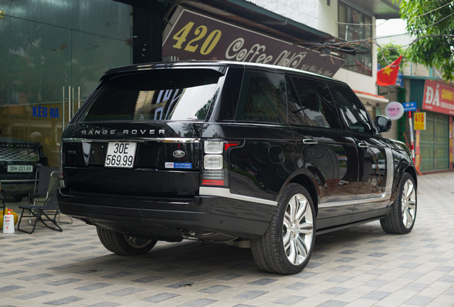 Một trong 100 chiếc Range Rover Autobiography Black Edition hiếm hoi được rao bán lại với giá hơn 6 tỷ đồng - Ảnh 3.