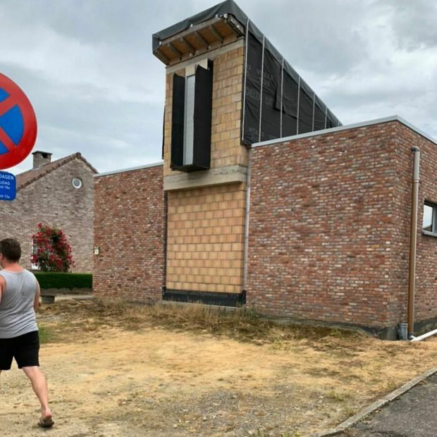 Bộ ảnh những ngôi nhà xấu nhất Bỉ - đất nước nhiều thảm họa kiến trúc tới mức dân bản địa phải đi bóc phốt - Ảnh 8.