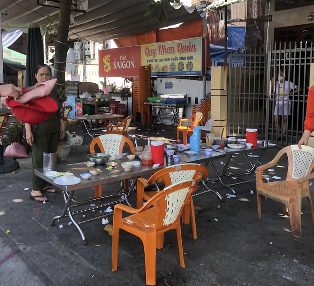  Chủ tịch UBND TP Quy Nhơn lên tiếng vụ thực khách bị chủ quán bánh xèo đánh - Ảnh 1.