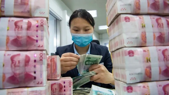 Bốn ‘mũi tên’ nhắm vào nền kinh tế Trung Quốc - Ảnh 1.