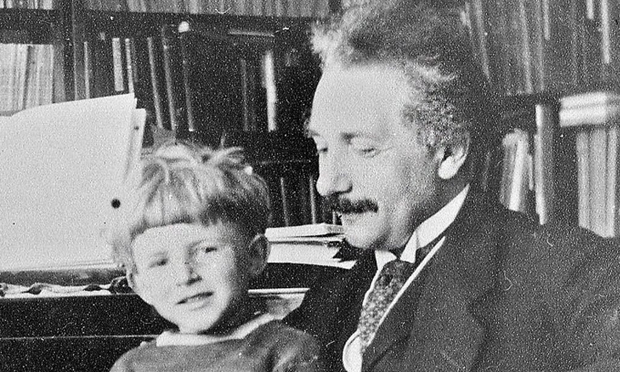  Người con trai út ngỡ là “bản sao” của Albert Einstein: Cuộc đời rơi vào bi kịch khi mới 20 tuổi và nỗi day dứt mãi ám ảnh người cha thiên tài - Ảnh 2.