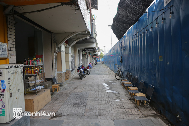 Người dân tại “đất vàng” TP.HCM vui mừng khi rào chắn công trình Metro sắp được tháo dỡ sau 8 năm - Ảnh 9. Người dân tại “đất vàng” TP.HCM vui mừng khi rào chắn công trình Metro sắp được tháo dỡ sau 8 năm - Ảnh 9.