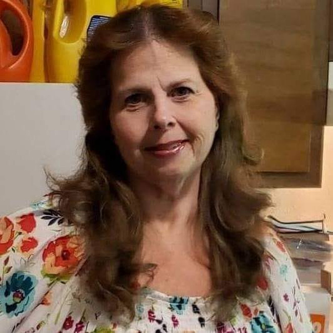 Người phụ nữ béo nhất hành tinh nặng 302kg chỉ có thể đi lại bằng xe đẩy “biến hình” sốc sau 10 năm, không nói không ai dám tin là 1 người - Ảnh 10.