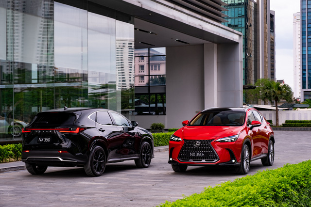 Ra mắt Lexus NX 2022 tại Việt Nam: Giá từ 3,01 tỷ đồng, đấu Mercedes GLC bằng phiên bản hybrid và F-Sport - Ảnh 1.