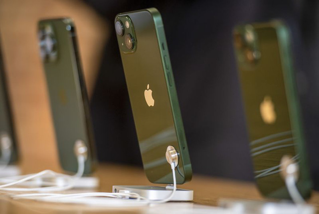 Vì sao Apple lại muốn cho thuê, thay vì bán iPhone?  - Ảnh 2.