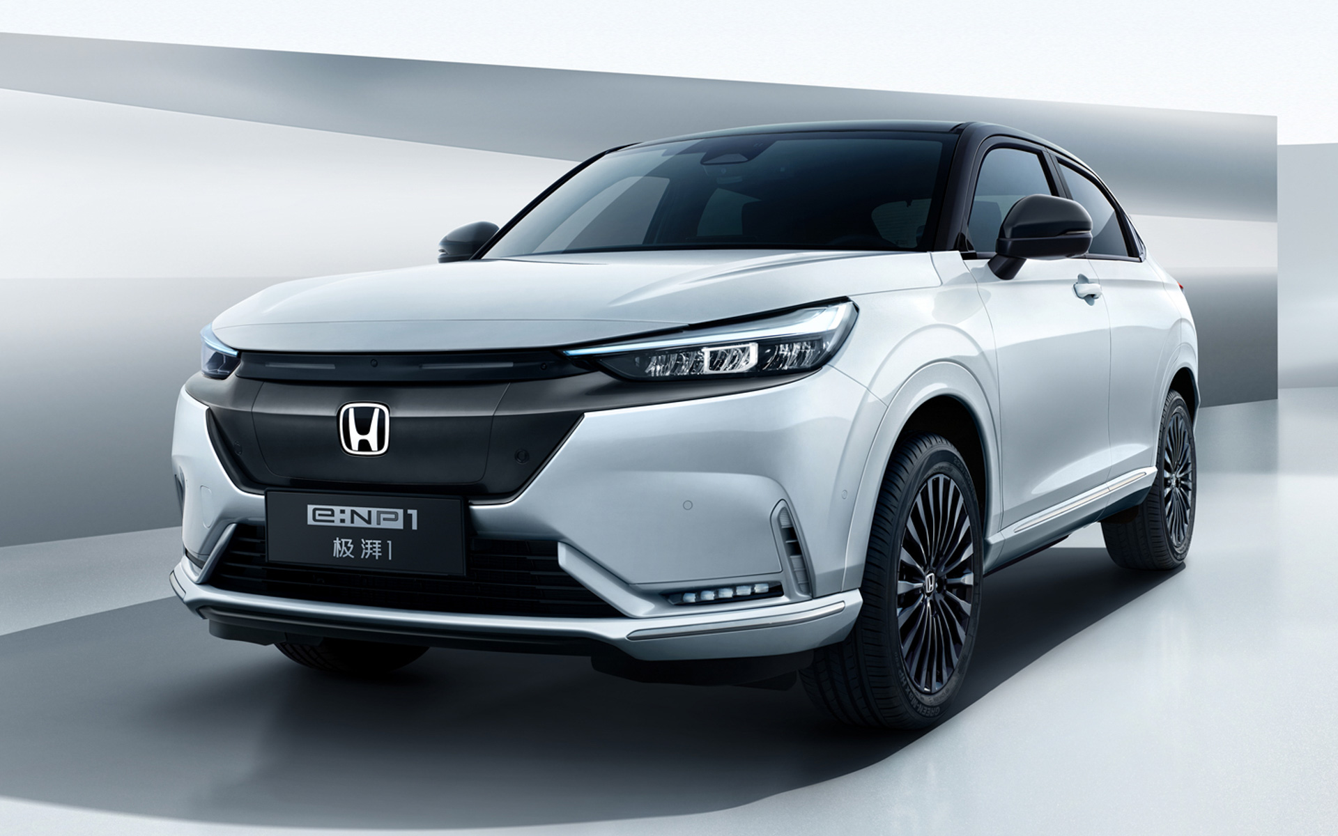Honda vừa tung 2 mẫu ô tô điện đẹp như mơ nhưng chỉ 1 thị trường may mắn  được đón nhận nó