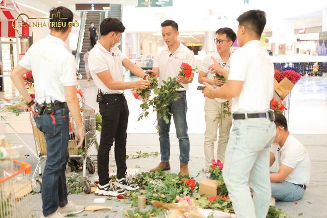 Shark Hưng: Kinh doanh phải nói chuyện bằng con số! Câu chuyện nhân văn hay ý nghĩa cuộc sống chỉ là công cụ khuyến khích bán hàng - Ảnh 3. Shark Hưng: Kinh doanh phải nói chuyện bằng con số! Câu chuyện nhân văn hay ý nghĩa cuộc sống chỉ là công cụ khuyến khích bán hàng - Ảnh 3.