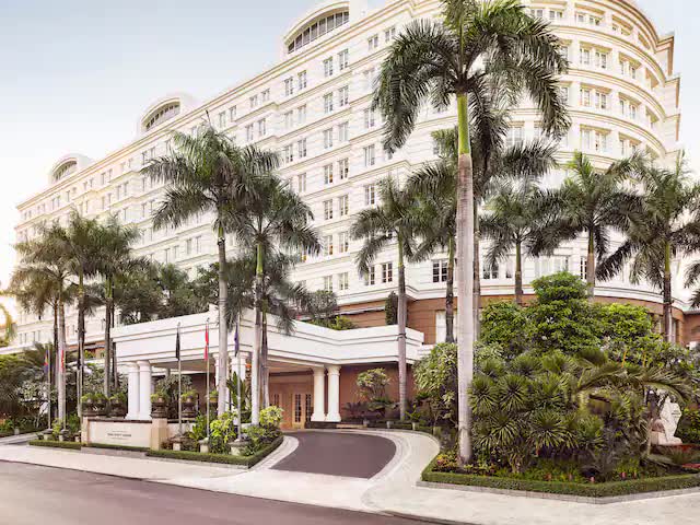 Khách sạn nào có phòng Tổng thống VIP nhất Sài Gòn: Nơi là kỳ quan lịch sử từng bị đánh bom, nơi lại có giá đến 300 triệu đồng/đêm - Ảnh 7.