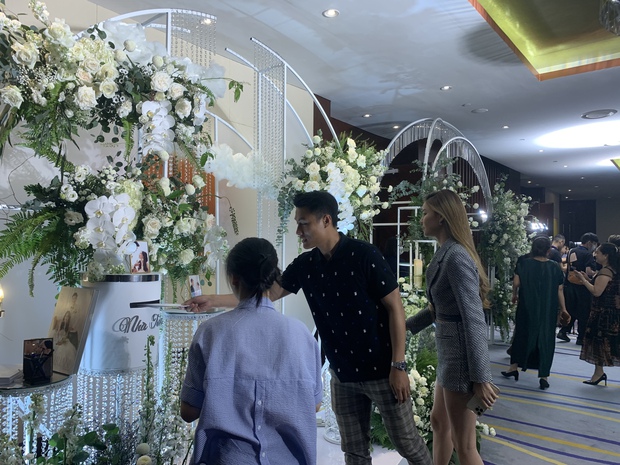  Toàn cảnh đám cưới Hà Đức Chinh - Mai Hà Trang: Không gian tiệc gần 1 tỷ đồng, khách mời toàn ngôi sao, visual cô dâu chú rể hoàn hảo - Ảnh 15.