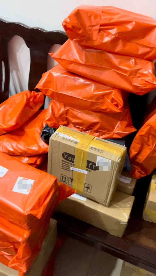 Kiếm tiền tỷ từ order đồ Taobao: Cô gái bỏ việc, vay ngân hàng 20 triệu làm giàu và hành trình trầy trật - Ảnh 8. Kiếm tiền tỷ từ order đồ Taobao: Cô gái bỏ việc, vay ngân hàng 20 triệu làm giàu và hành trình trầy trật - Ảnh 8.