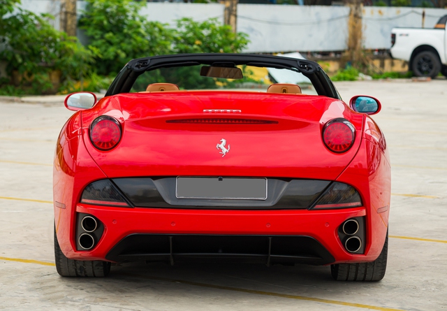 Một trong 4 chiếc Ferrari California hiếm hoi tại Việt Nam được rao bán với giá hơn 10 tỷ đồng - Ảnh 15.