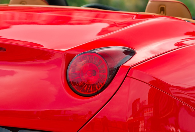 One of four rare Ferrari Californias in Vietnam for sale for more than 10 billion VND - Photo 16.