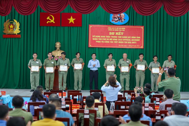 Hơn 1.230 tin báo Zalo về ANTT được người dân quận Tân Phú gửi đến lực lượng Công an  - Ảnh 3.