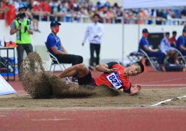 Cặp đôi VĐV với màn cầu hôn hot nhất tại SEA Games 31: Người là Thiếu úy quân đội, người sở hữu cả loạt huy chương - Ảnh 6.