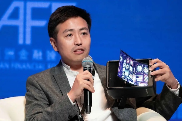 Từng ra mắt smartphone màn hình gập đầu tiên trên thế giới, kỳ lân công nghệ Trung Quốc vật vã ‘kêu cứu’ - Ảnh 1.