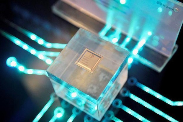 CEO Intel: Tình trạng thiếu hụt chip sẽ kéo dài ​​đến năm 2024 - Ảnh 1.