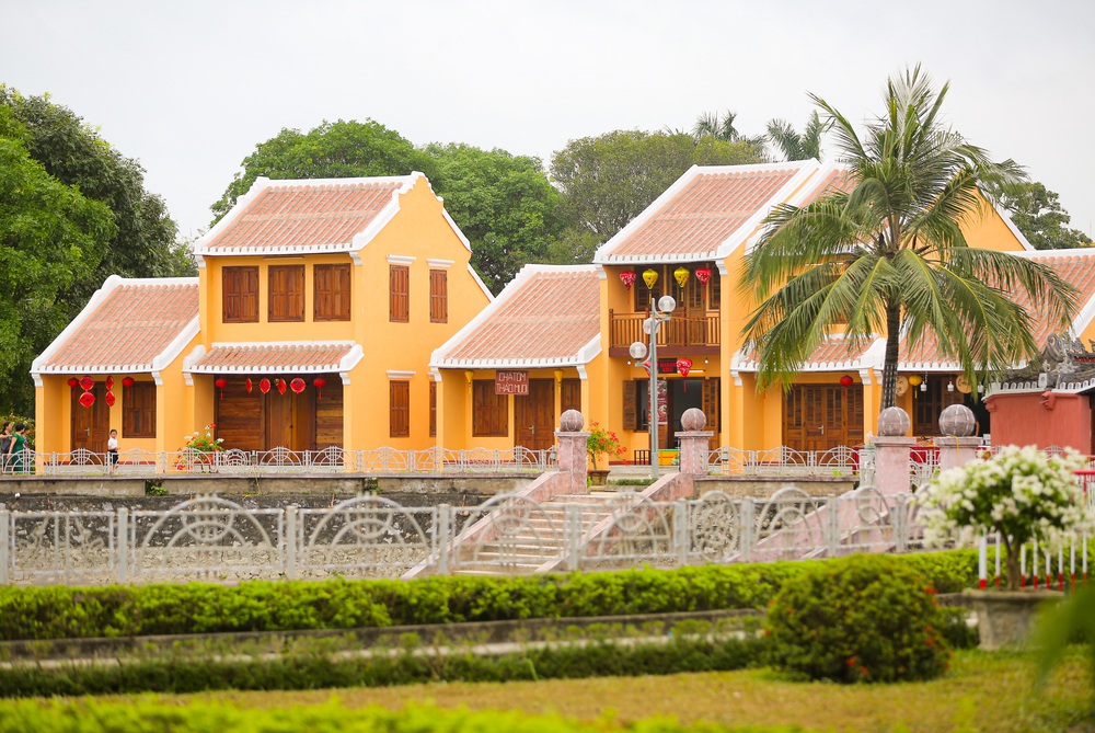  Ảnh: Phiên bản phố cổ Hội An tại Thanh Hóa thu hút nhiều người đến vui chơi chụp ảnh - Ảnh 7.